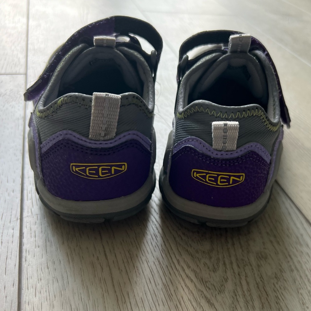 Keen Kids' Knotch Hollow Sneaker Sandal Purple Size 3 EU 35 - Picture 6 of 9